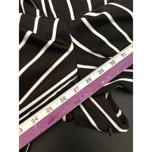 a new day Women’s XXL pinstriped Romper Jumpsuit belt black white 304 - Picture 10 of 12